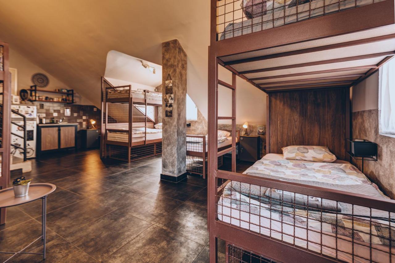 Q Podgorica Beds,Rooms And More Экстерьер фото