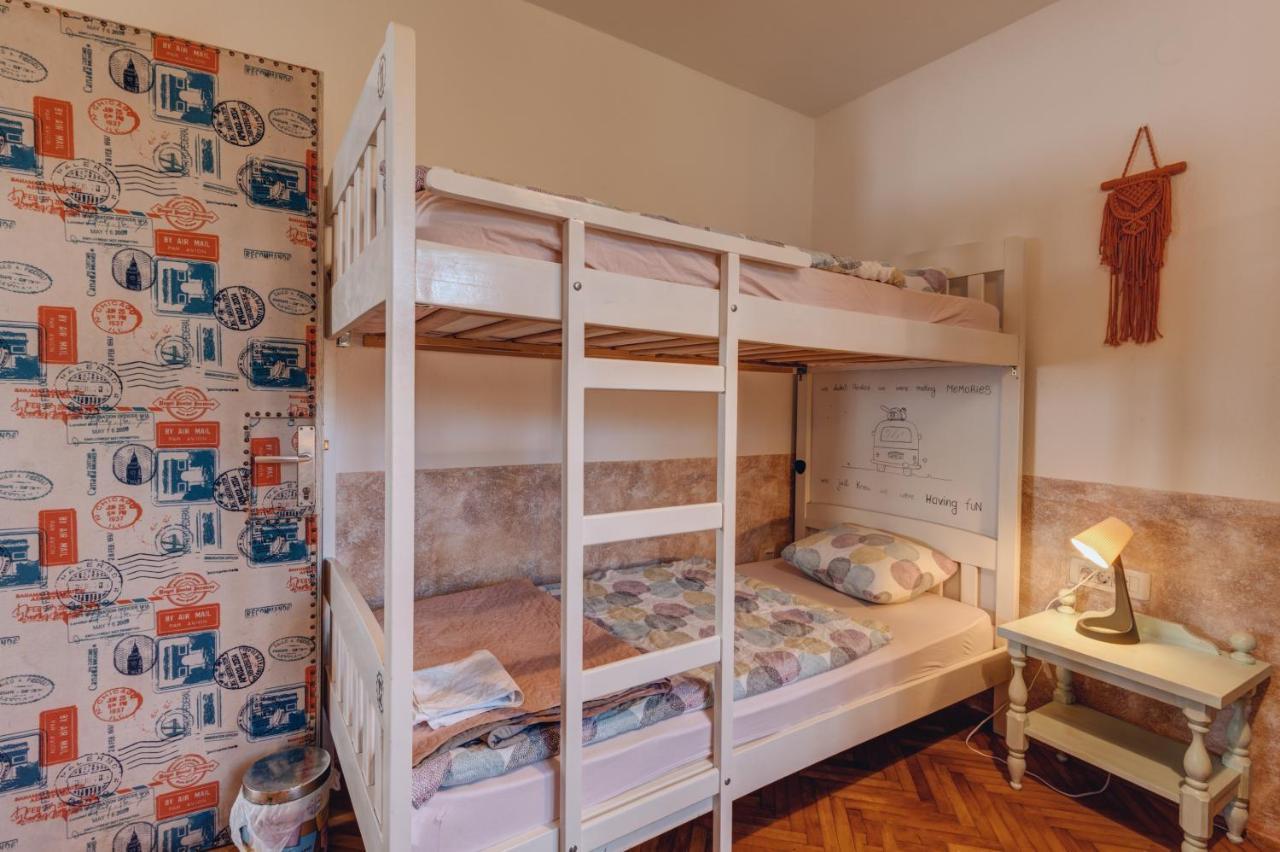 Q Podgorica Beds,Rooms And More Экстерьер фото