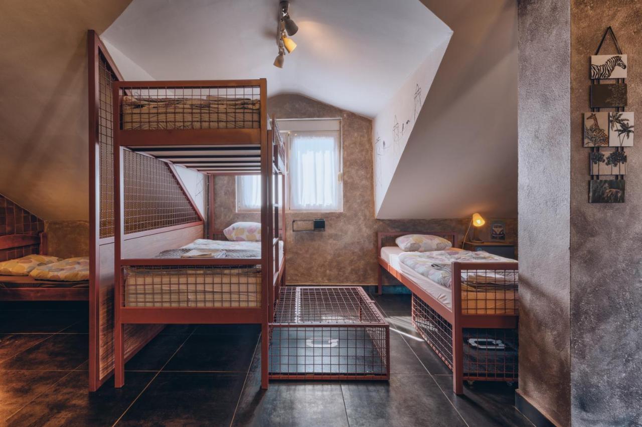 Q Podgorica Beds,Rooms And More Экстерьер фото