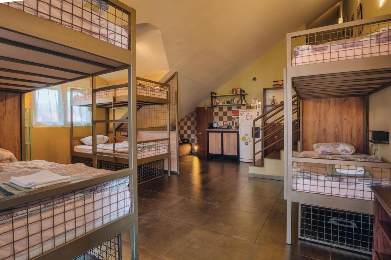 Q Podgorica Beds,Rooms And More Экстерьер фото